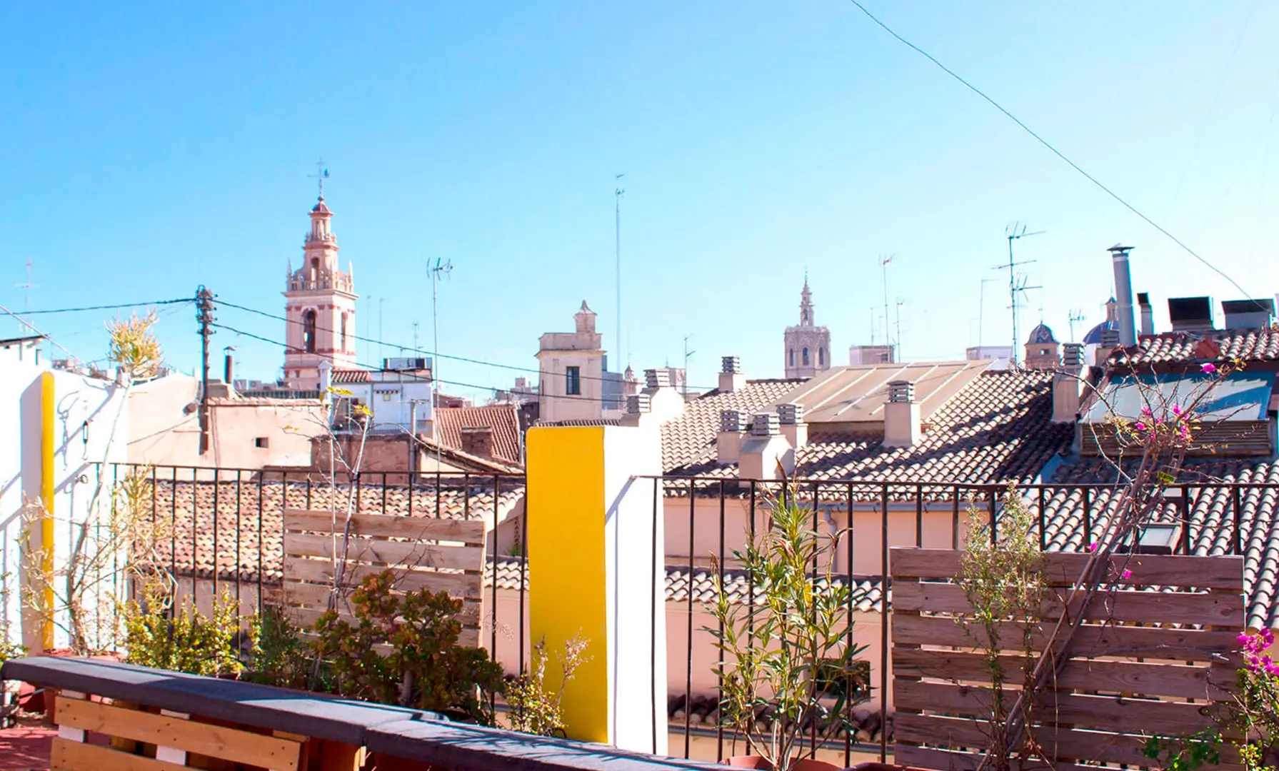 Coworking en Valencia terraza y acceso 24h